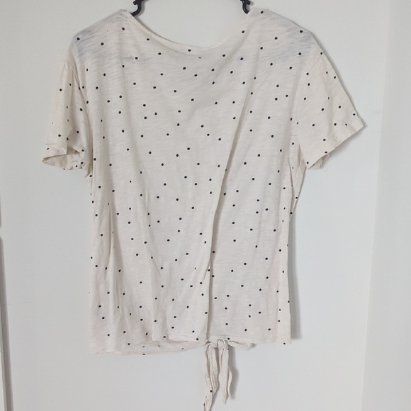 Old Navy Cream Polka Dot Tie-Front Tee - Picture 4 of 4